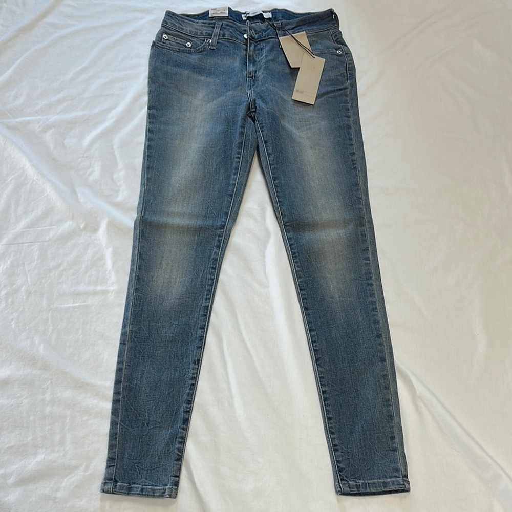 NWT Levi’s Blue Jeans